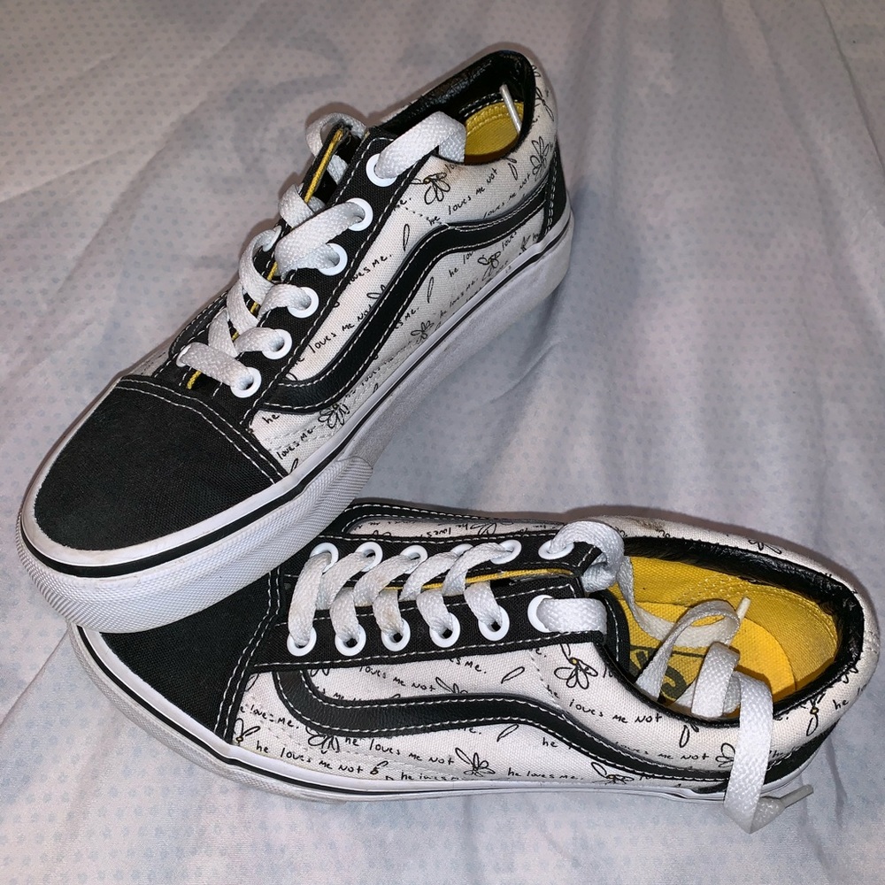 Vans Old Skool. Loves me, loves me not”  size 6